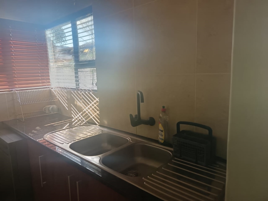 4 Bedroom Property for Sale in Roylglen Gardens Northern Cape